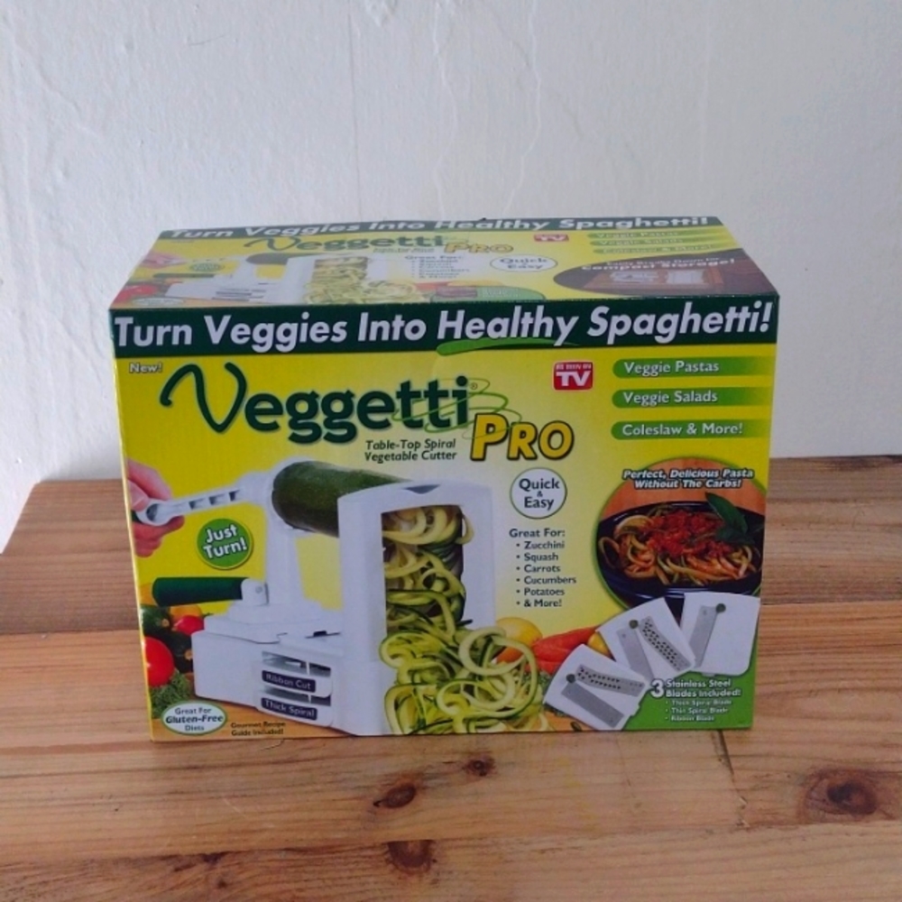 Veggetti Pro Spiralizer Table Top Spiral Vegetable Cutter New in Box